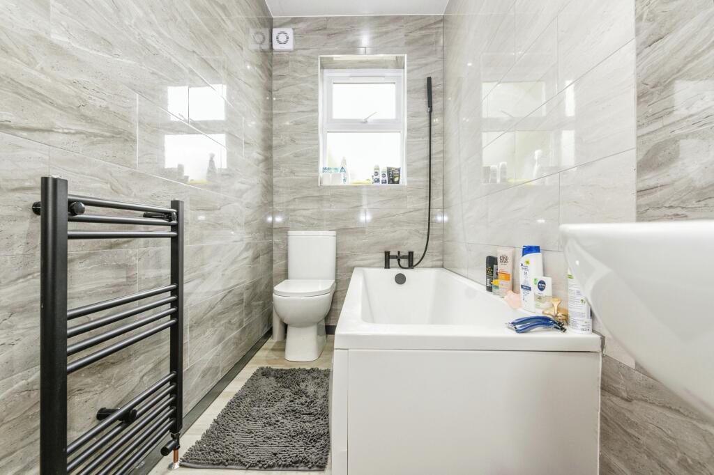 Additional image 11 of Giles Street, Bradford, BD6