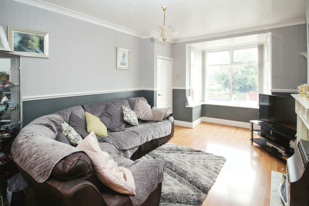 Additional image 2 of Dale Grove, Bradford, BD10 8UL