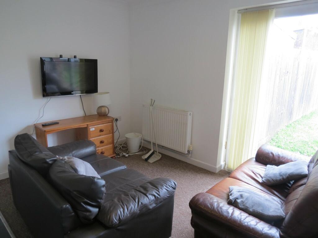 Additional image 4 of 4 bedroom Semi Detached House in Ensbury Park