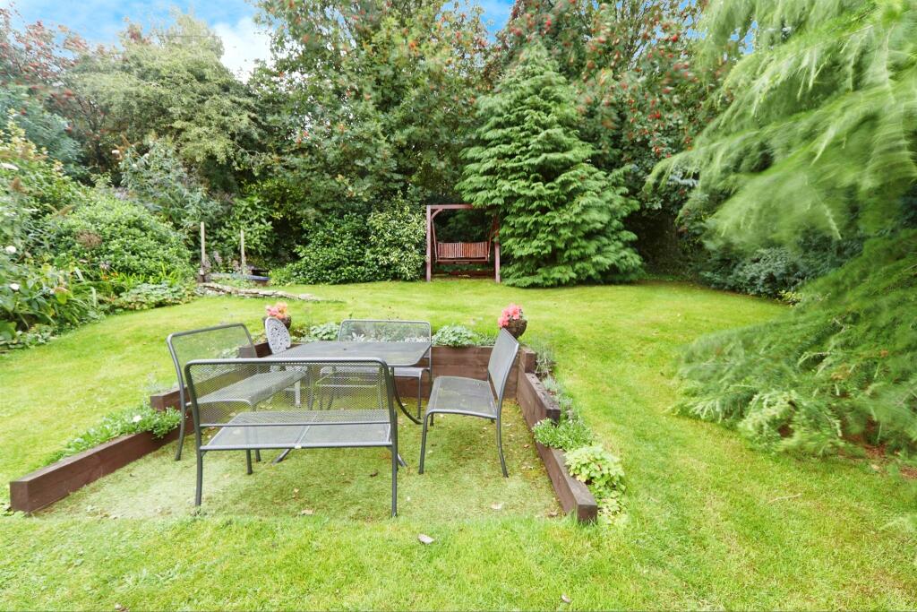 Additional image 17 of Hill Top Road, Hainworth, Keighley