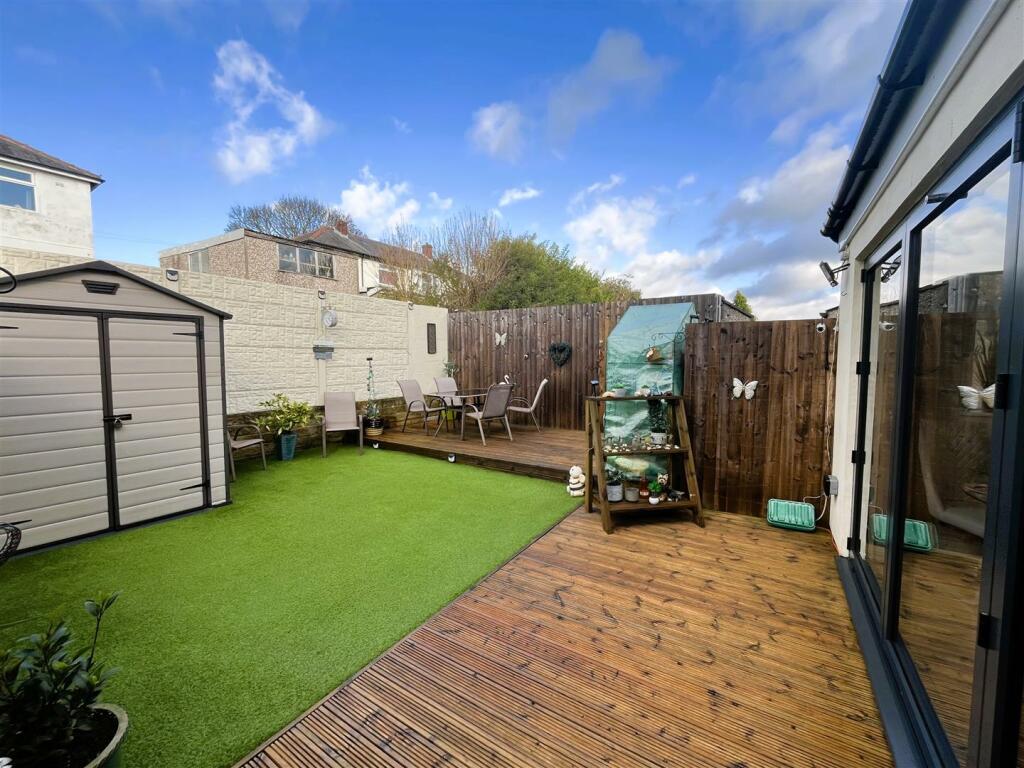 Additional image 6 of Willow Drive, Bradford