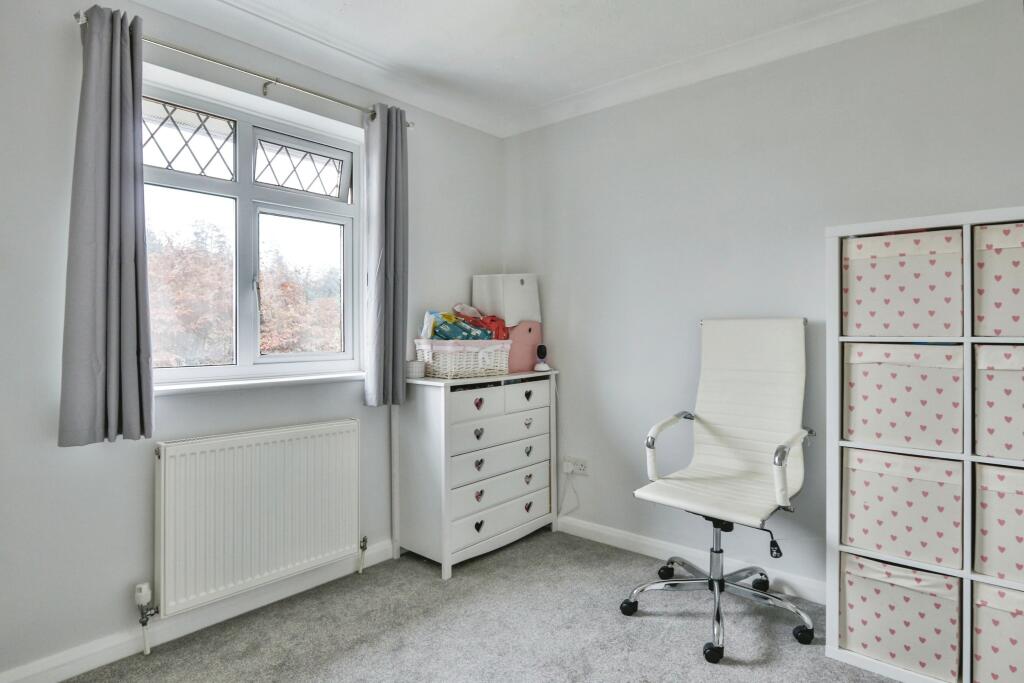 Additional image 11 of De Courtenai Close, BEARWOOD, Bournemouth, Dorset, BH11