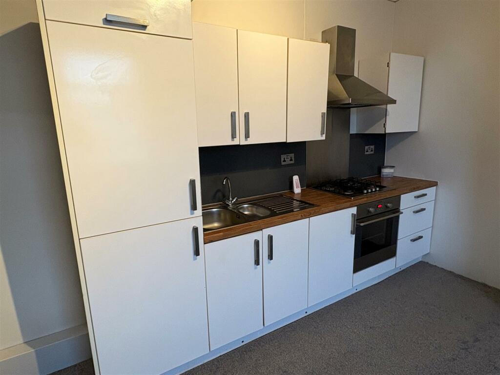 Additional image 5 of Crystal Terrace, Cutler Heights, Bradford