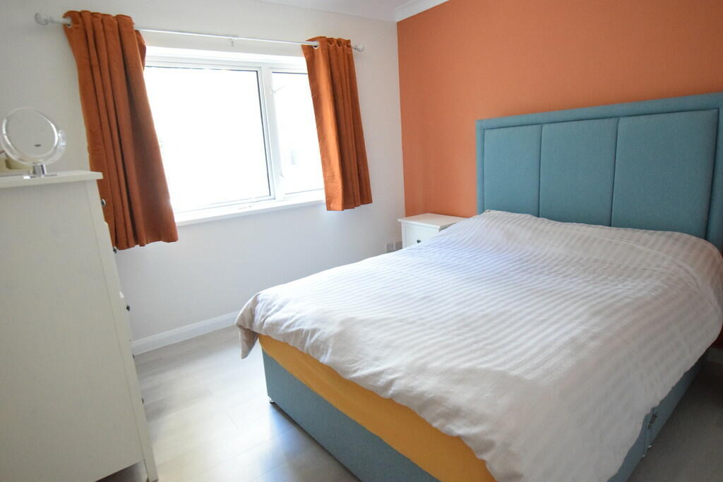 Additional image 7 of Dolphin Court, 15 The Avenue