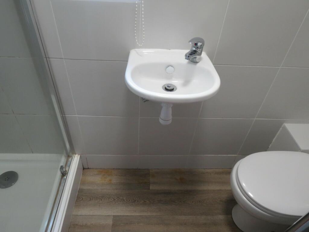 Additional image 11 of 5 bedroom Detached House in Ensbury Park