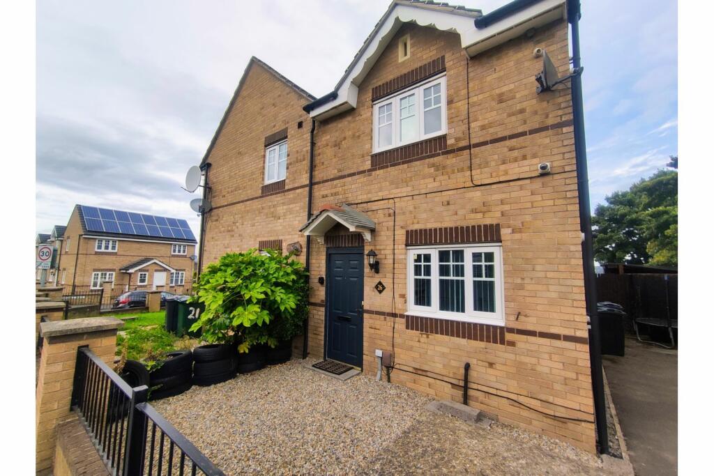 Additional image 9 of Rowantree Drive, Bradford, BD10