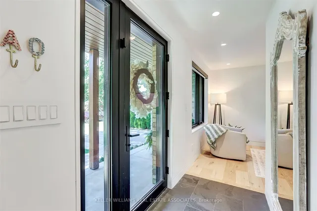 Additional image 3 of 2107 Courtland Cres