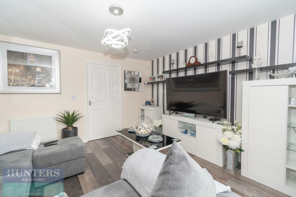 Additional image 5 of Carrick Drive Thornbury, Bradford, West Yorkshire, BD3 7FD