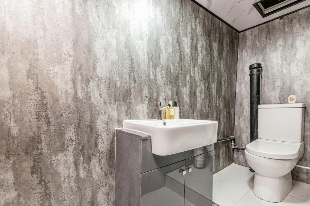 Additional image 9 of High Spring Road, Keighley, BD21