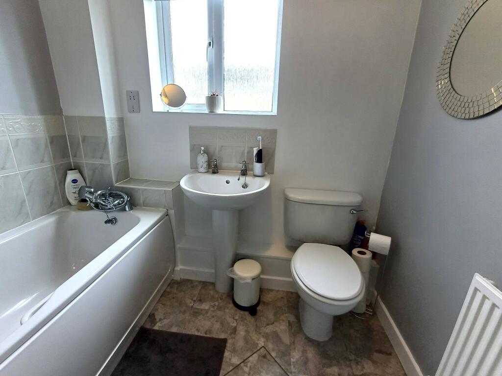 Additional image 10 of Ascot Drive, Bradford, BD7