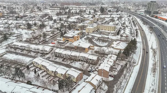 Additional image 36 of 46 Cedarwoods Cres Unit 44