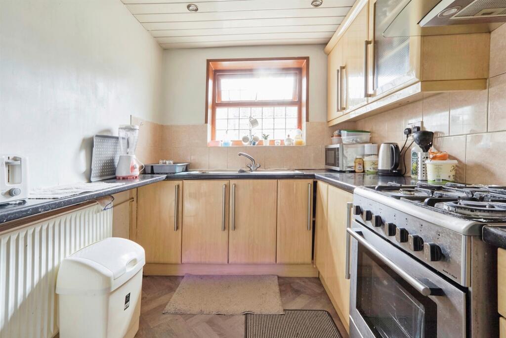 Additional image 5 of Silverhill Drive, Bradford