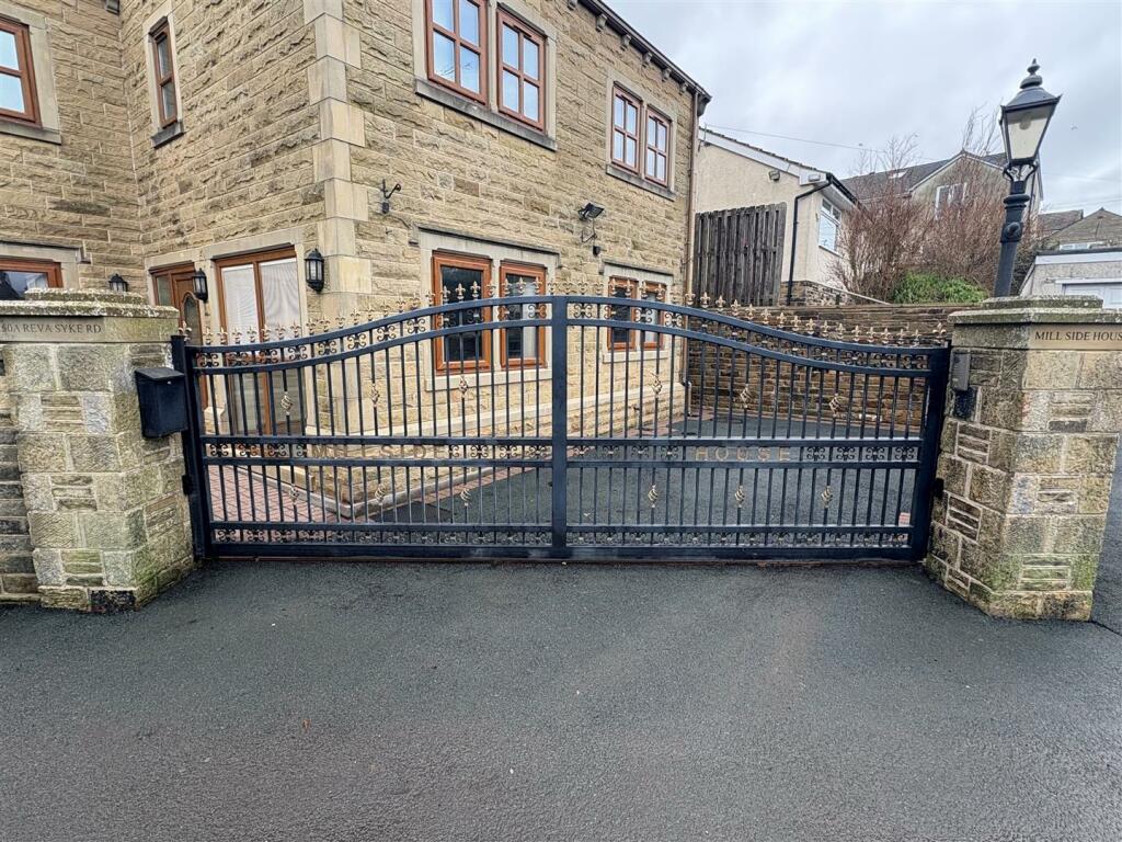 Additional image 32 of Reva Syke Road, Clayton, Bradford