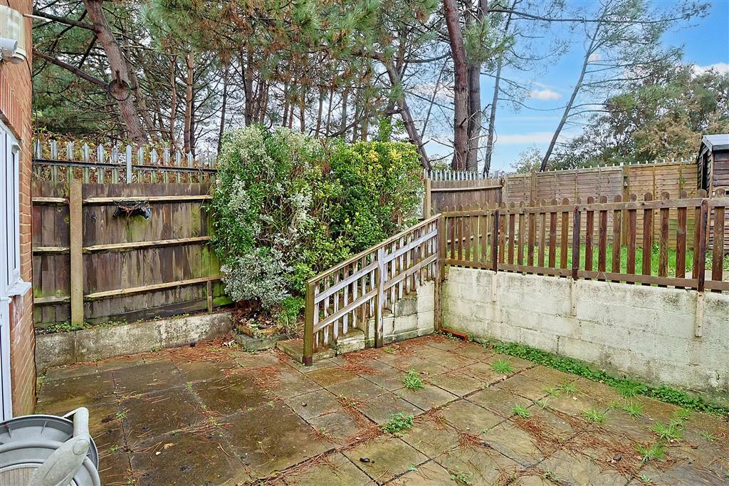 Additional image 12 of Uplyme Close, POOLE