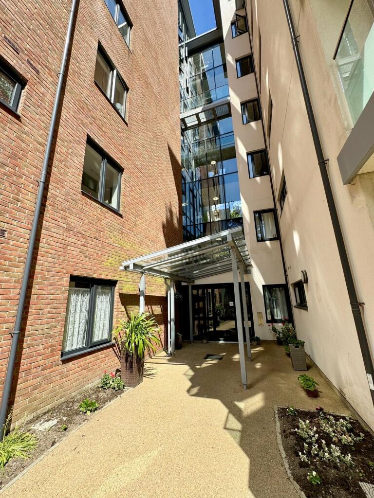 Additional image 19 of Parkstone Road, Poole, BH15