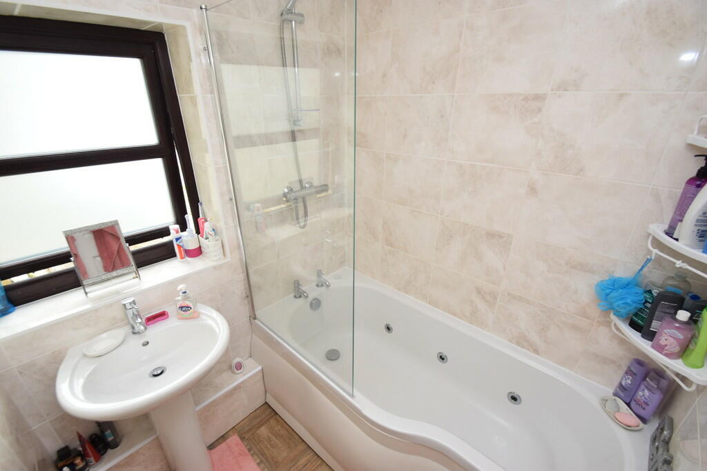 Additional image 39 of Larkfield, Riddlesden