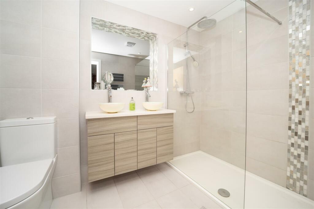 Additional image 14 of Banks Road, Sandbanks