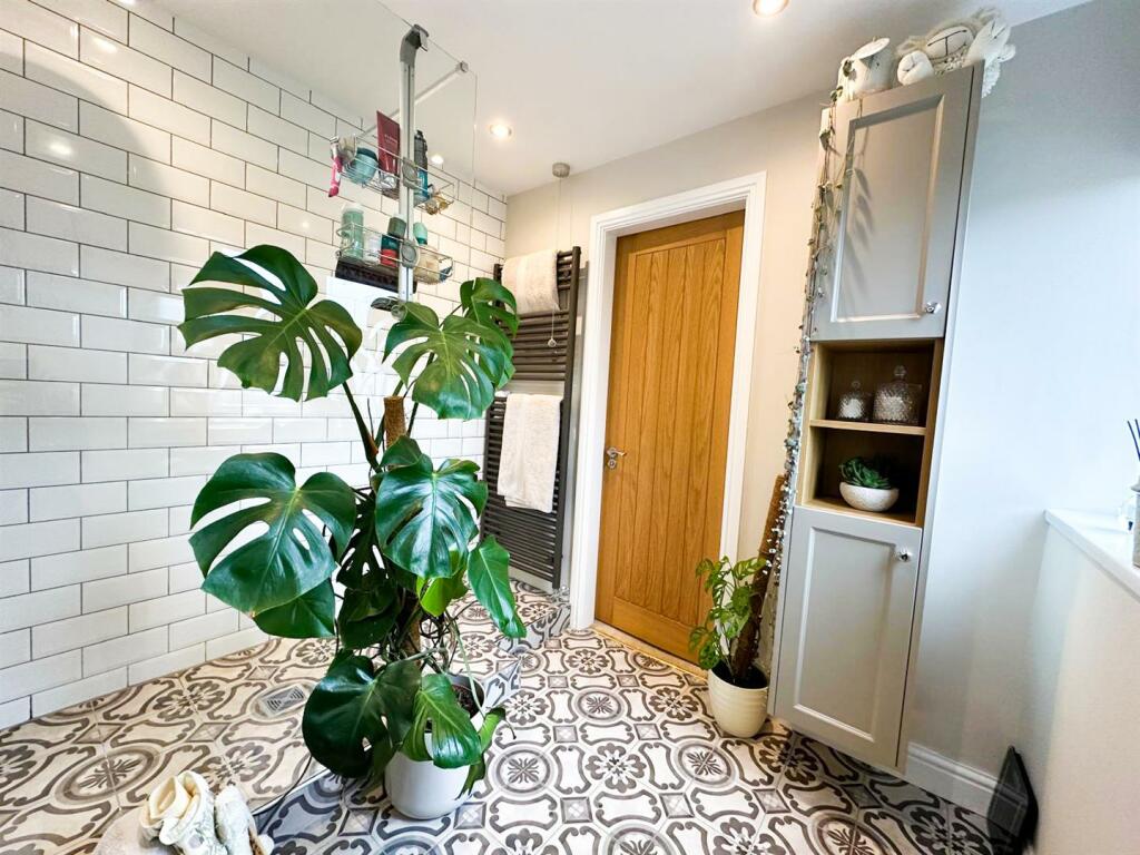 Additional image 22 of Wharfe Court, Silsden