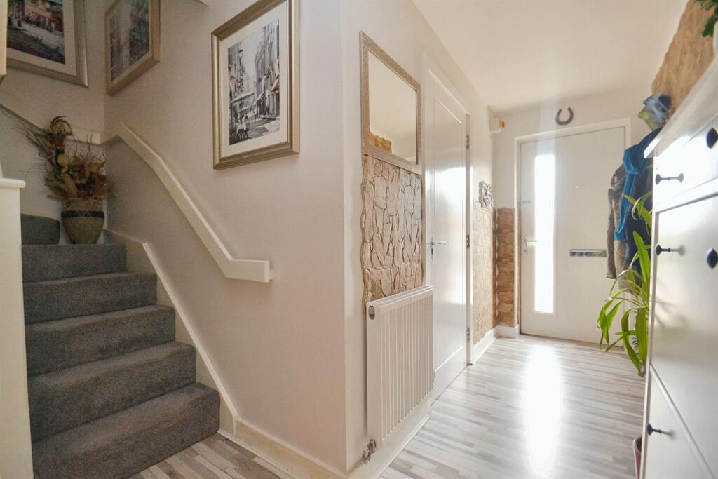 Additional image 6 of Darbys Corner