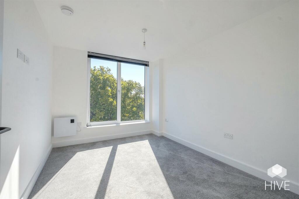 Additional image 10 of The Sloop, Commercial Road, Poole