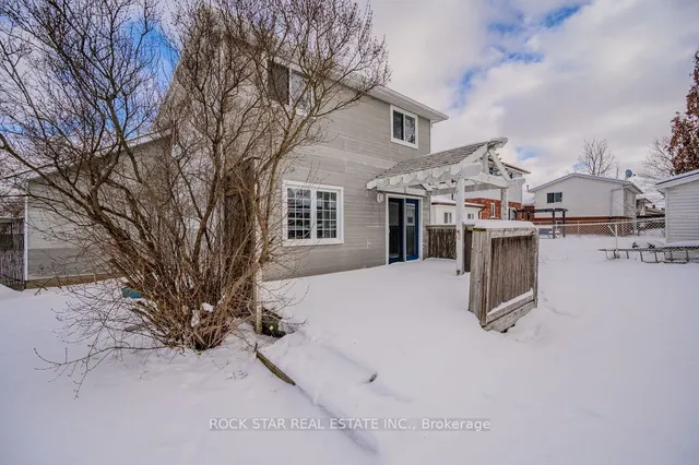 Additional image 29 of 55 West Acres Cres