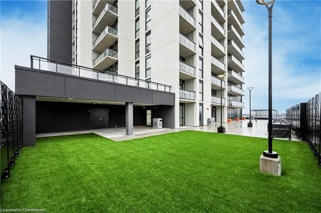 Additional image 32 of 60 Charles St Unit 805