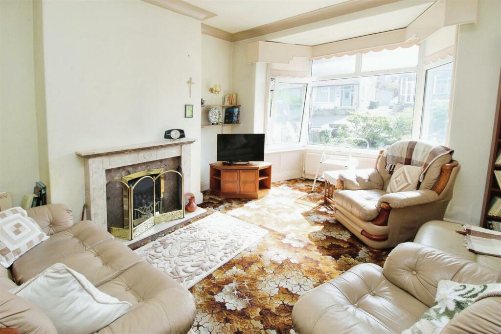 Additional image 2 of Briarwood Crescent, Bradford, BD6 1SD