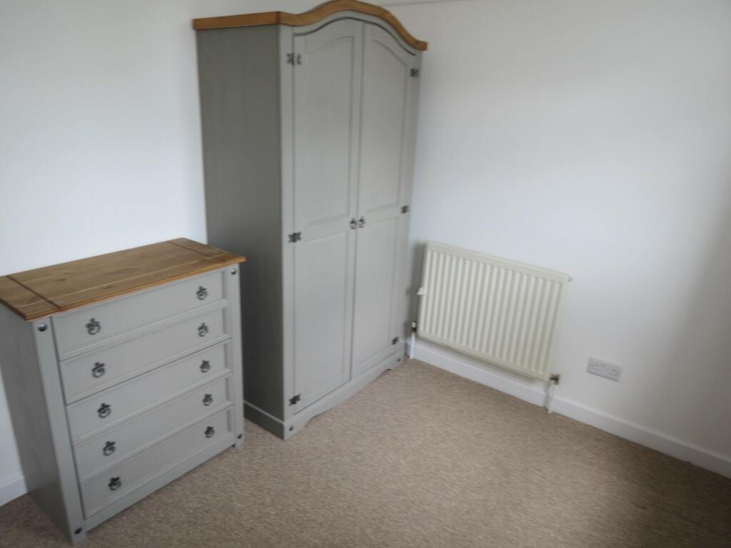 Additional image 11 of 6 bedroom Detached House in Wallisdown