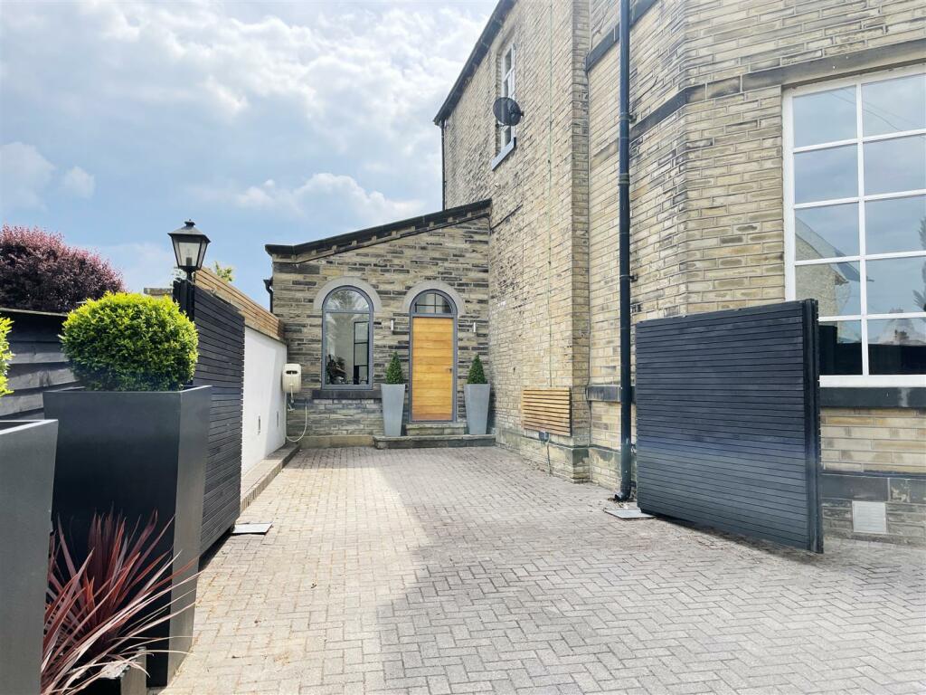 Additional image 69 of Westfield House, Whitehall Road, Wyke, BD12 9DP