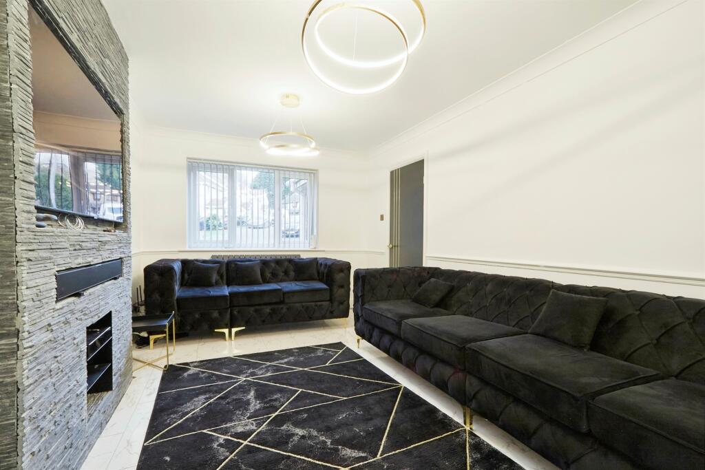 Additional image 2 of Drovers Way, BRADFORD