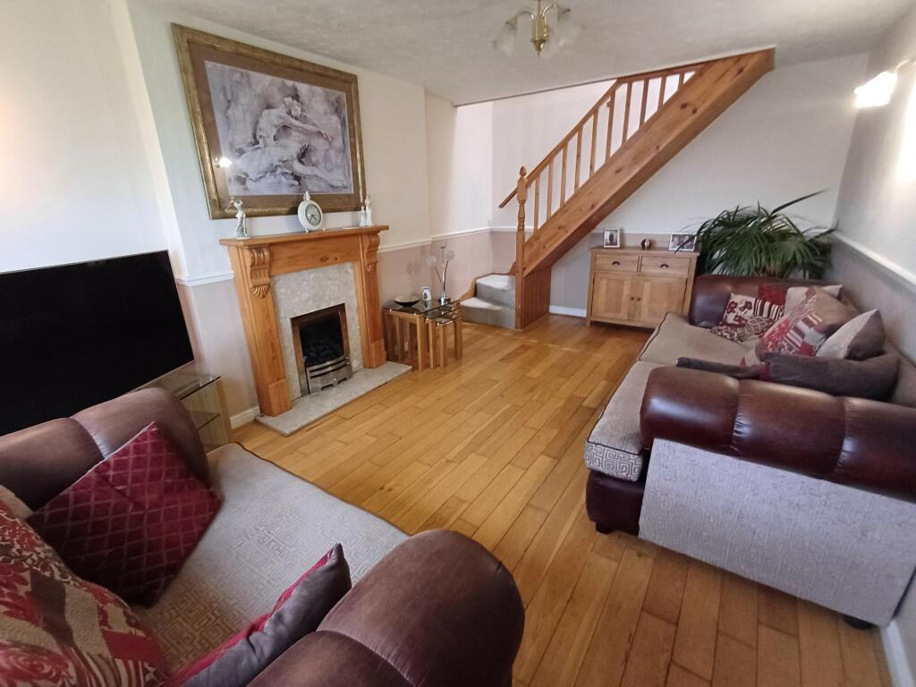 Additional image 3 of Farndale Road, Bradford, BD15