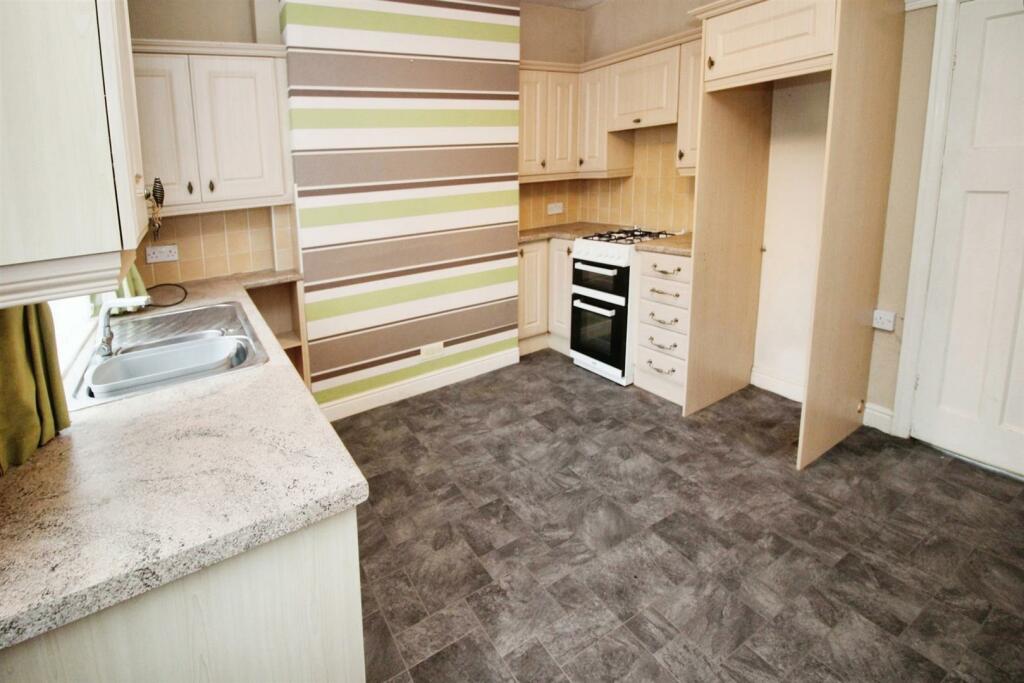 Additional image 5 of Princes Crescent, Bradford, BD2 1ED