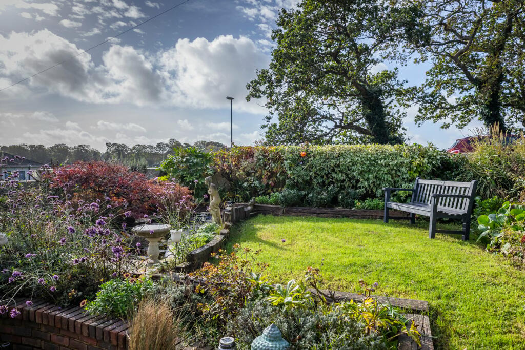 Additional image 34 of Whitecliff Road, Poole, BH14