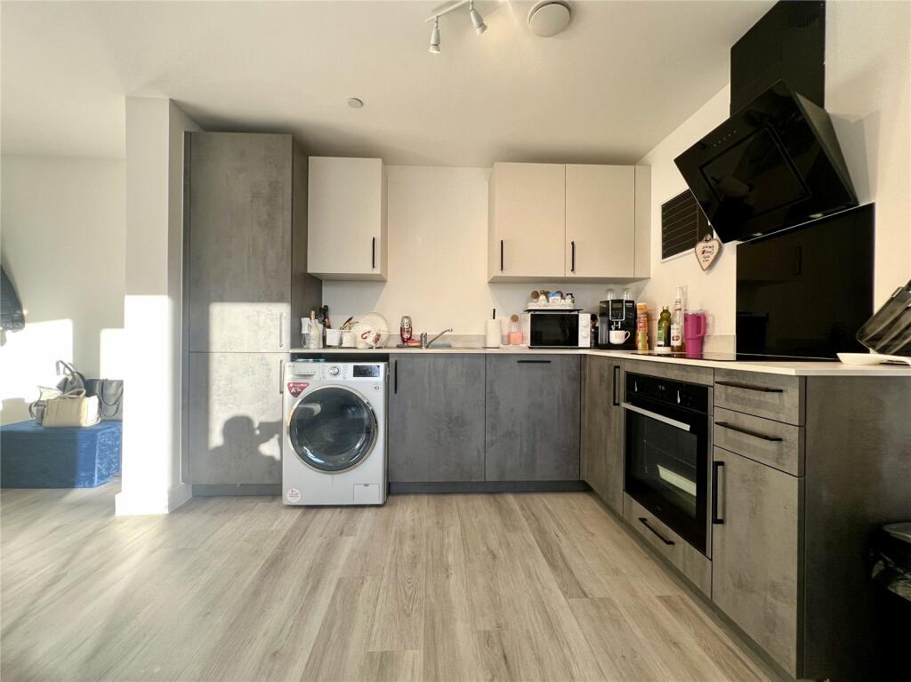 Additional image 4 of Commercial Road, Poole, Dorset, BH14