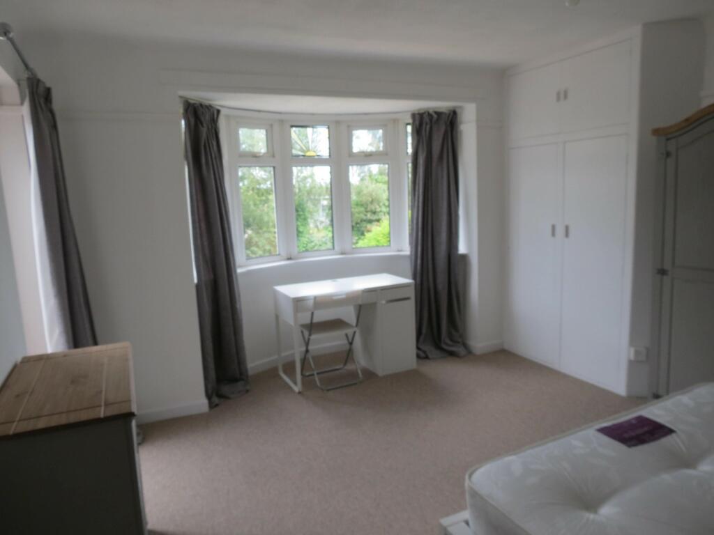 Additional image 16 of 6 bedroom Detached House in Wallisdown