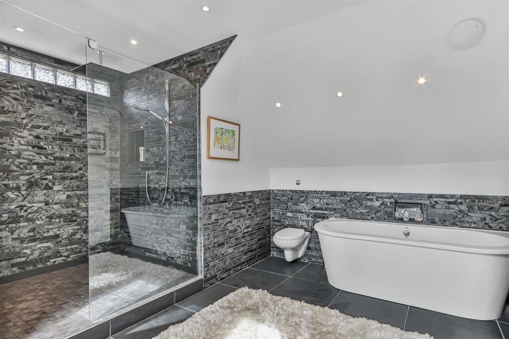 Additional image 15 of Lawrence Drive, Poole