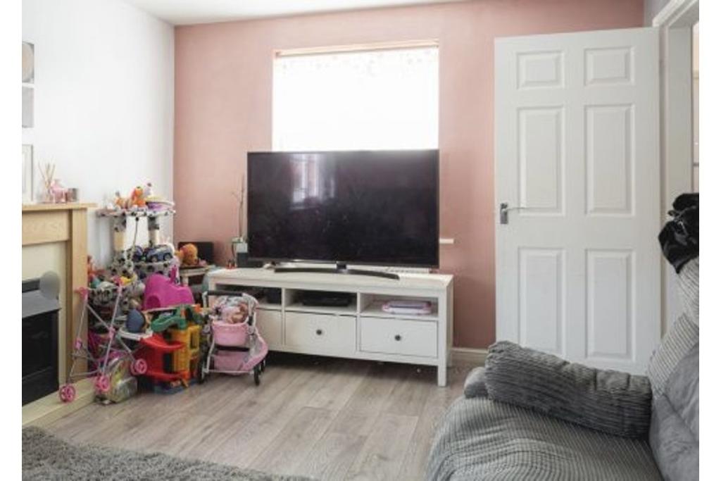 Additional image 12 of Saxton Place, Bradford, BD4