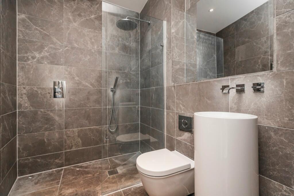 Additional image 29 of The Horseshoe, Sandbanks, Poole, BH13