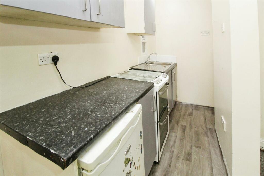 Additional image 5 of Dirkhill Street, Bradford, BD7 3BB