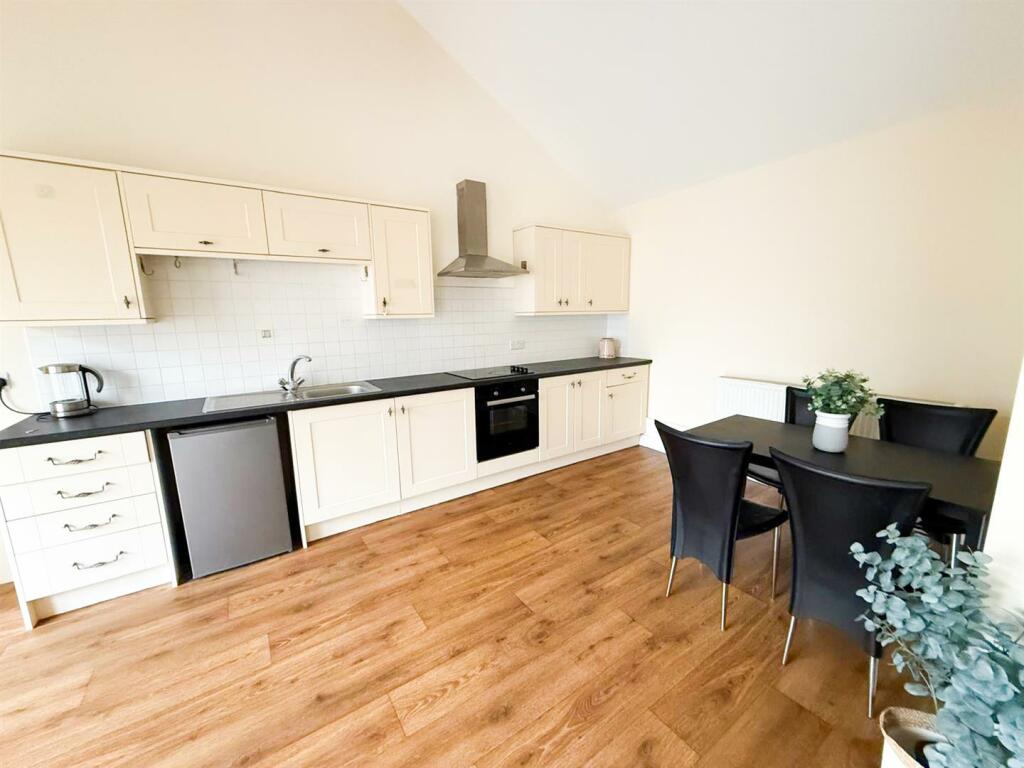 Additional image 5 of Elliott Court, Silsden