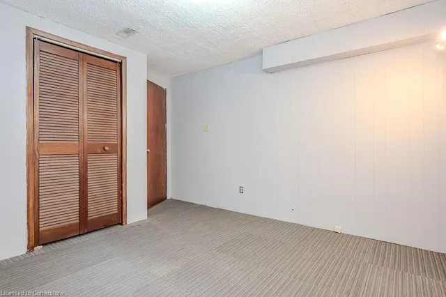 Additional image 29 of 293 Kinzie Ave