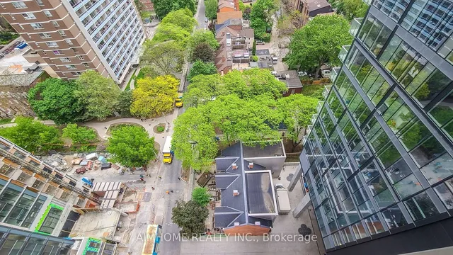 Additional image 38 of 1 Gloucester St Unit 1816