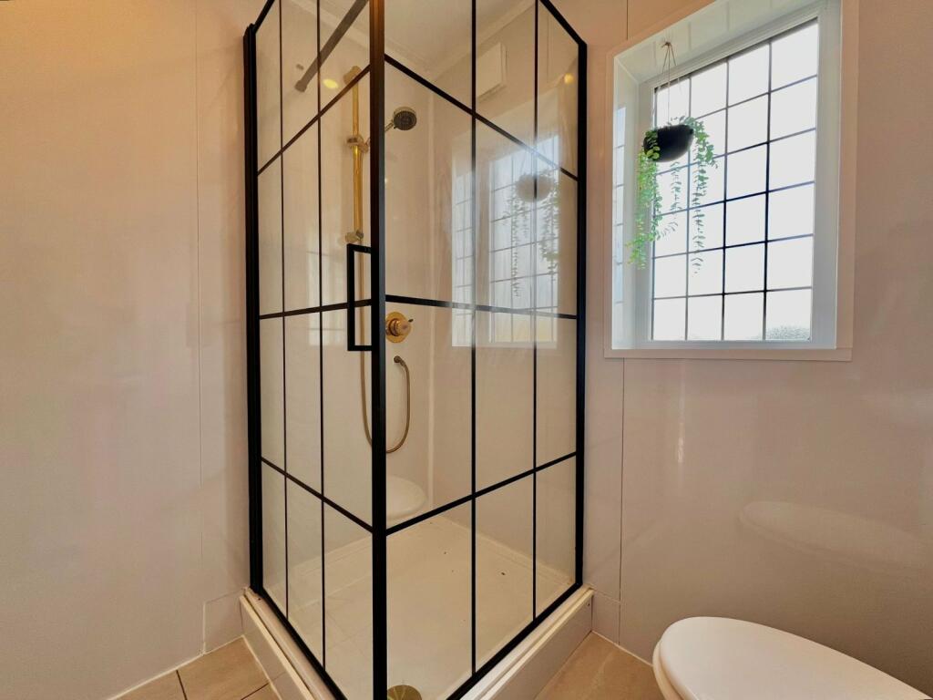 Additional image 11 of Apperley Lane, Bradford, West Yorkshire, BD10