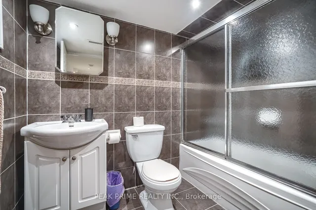 Additional image 34 of 11 Bloem Ave