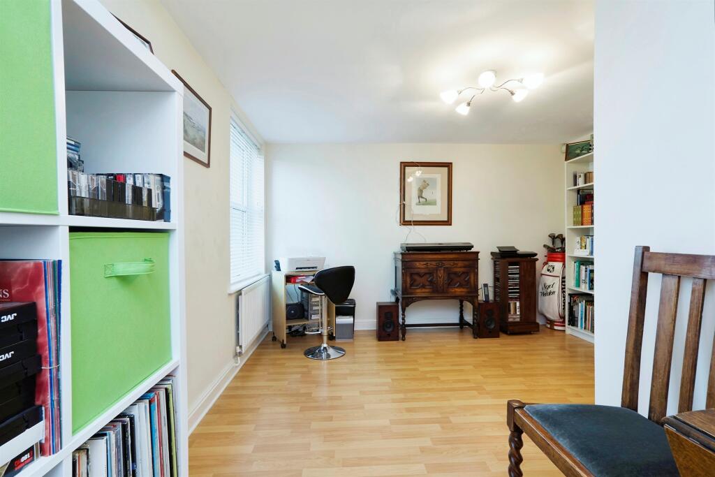 Additional image 16 of The Locks, Bingley