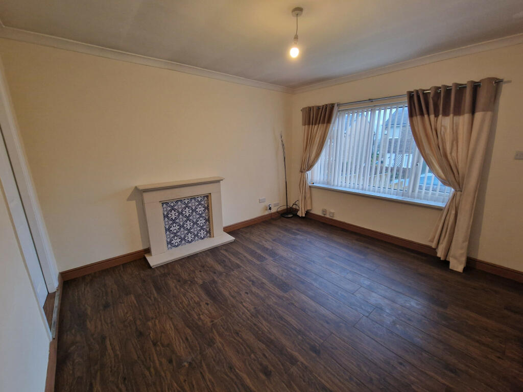 Additional image 3 of Highlands Grove, Bradford, West Yorkshire, BD7