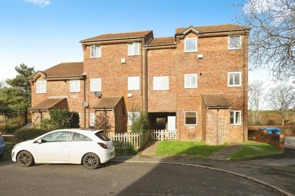 Sydling Close, Poole, BH17 8SY