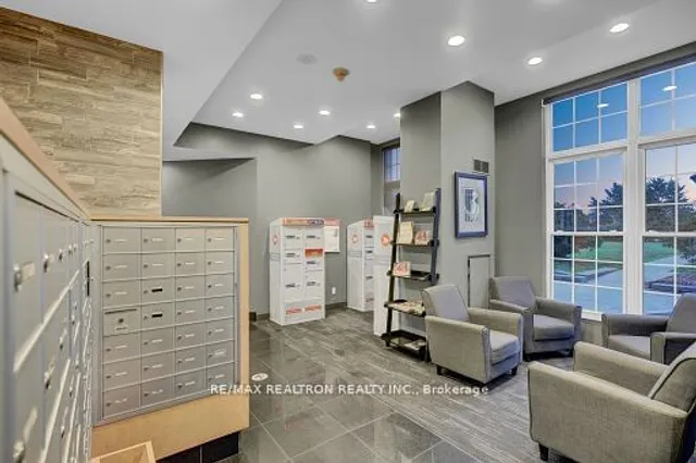 Additional image 23 of 135 James St Unit 612