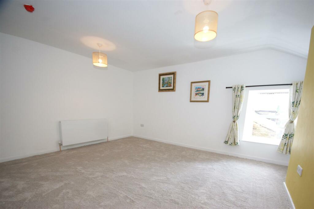 Additional image 9 of Skipton