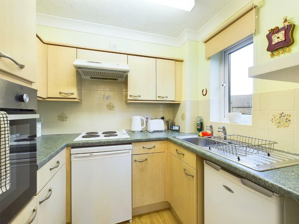 Additional image 4 of Beech Street, Bingley